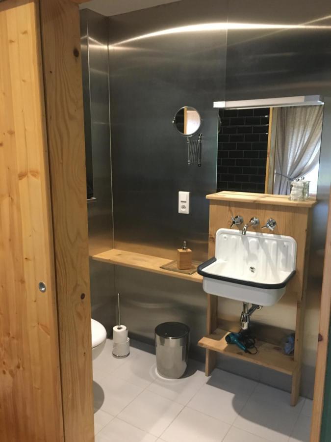 Appartamento Domaine De Malpas Villers-le-Lac Esterno foto