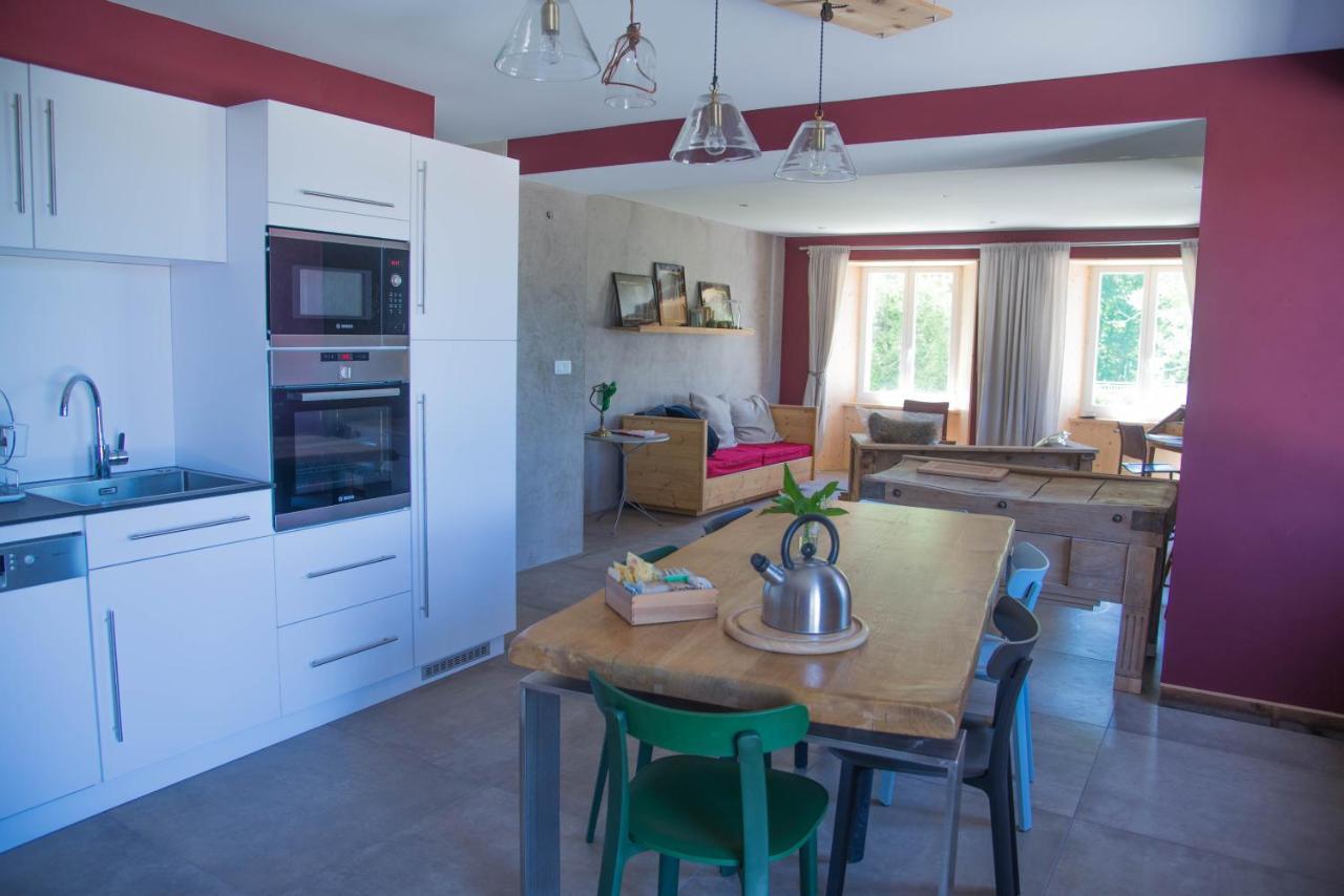 Appartamento Domaine De Malpas Villers-le-Lac Esterno foto