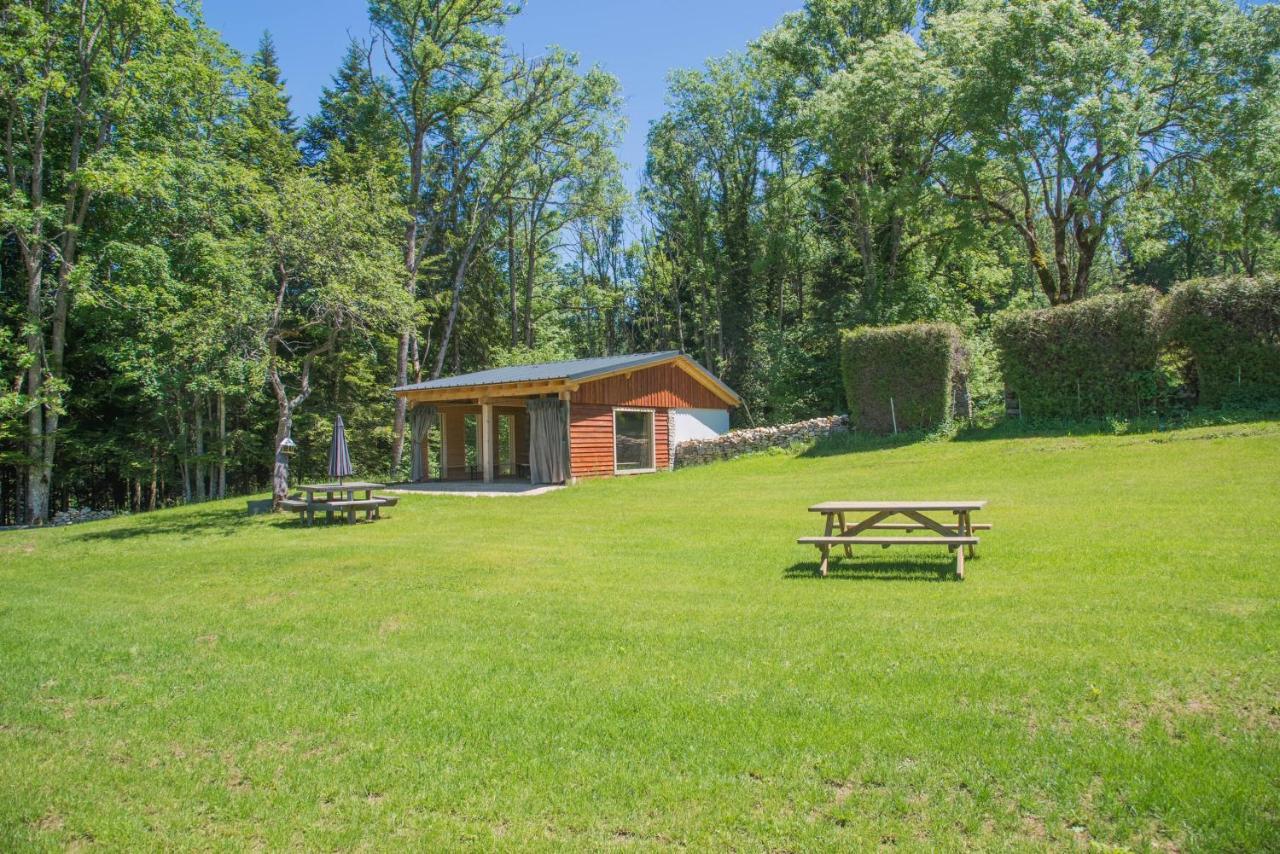 Appartamento Domaine De Malpas Villers-le-Lac Esterno foto